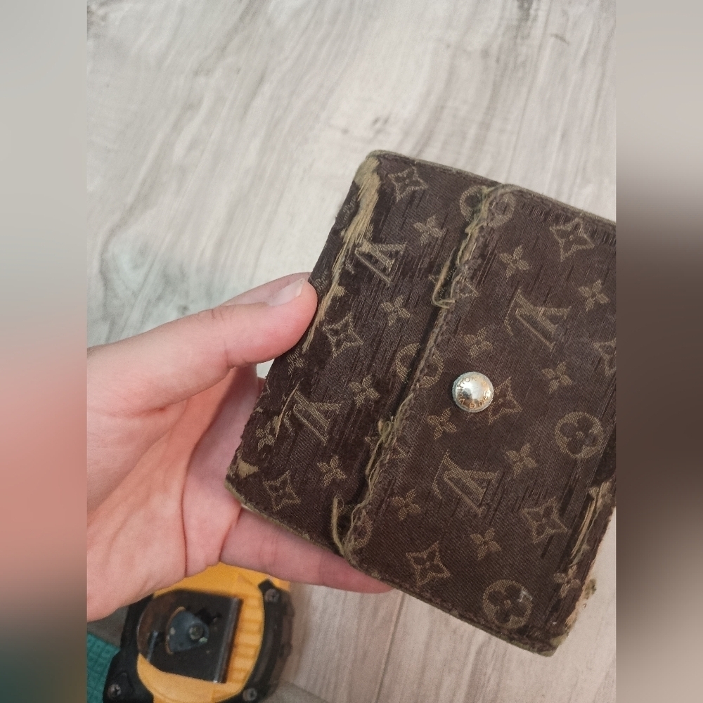 LOUIS VUITTON Monogram Mini Run Portefeiulle Elise  Tri-fold wallet - Picture 4 of 13